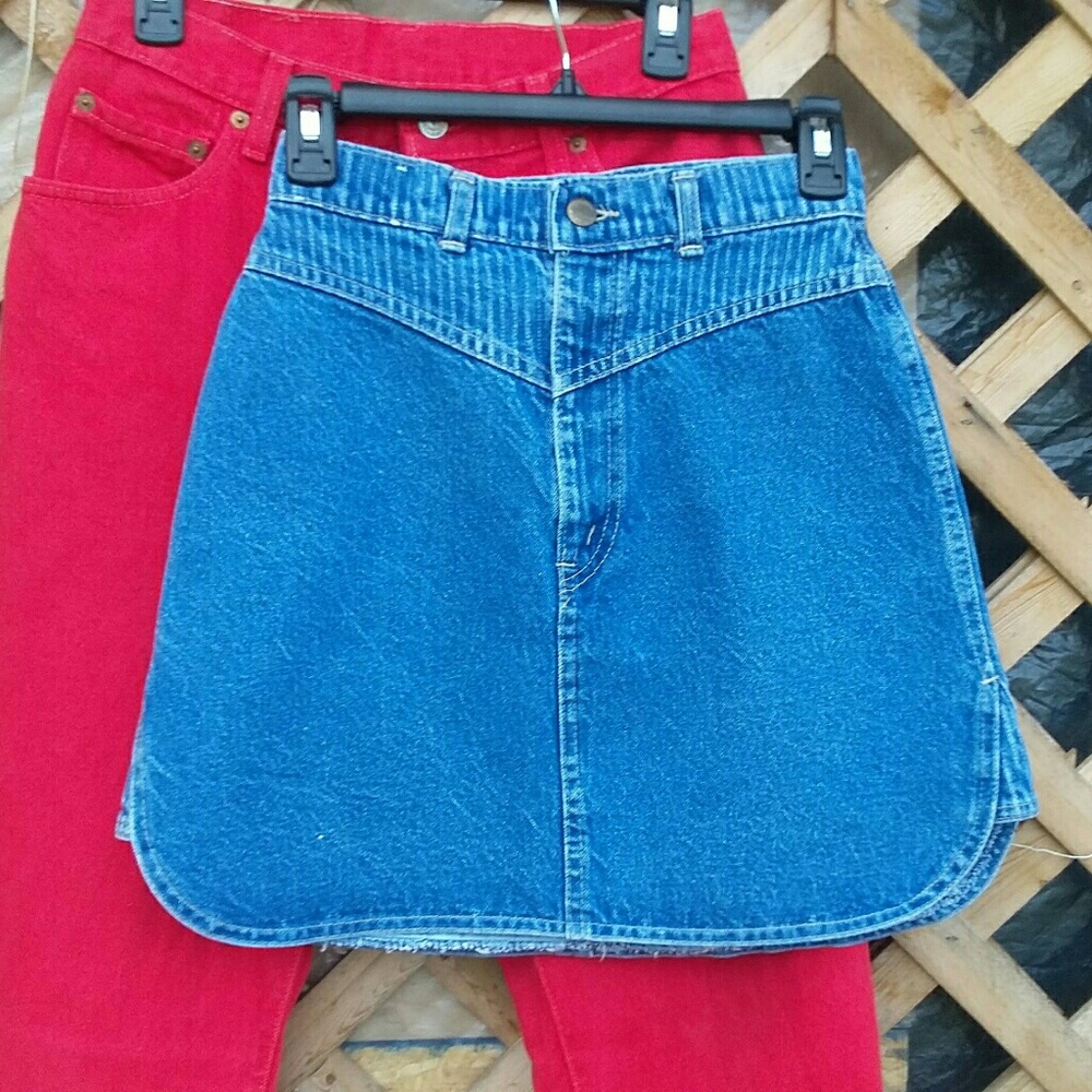 Vintage High Waisted Denim Mini Skirt